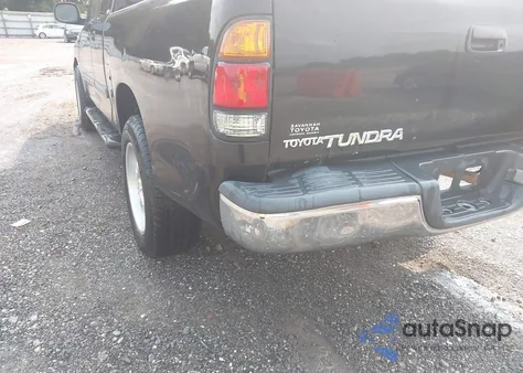 2003 Toyota Tundra Sr5 V8 z USA, uszkodzony, nr VIN 5TBRT34163S385464